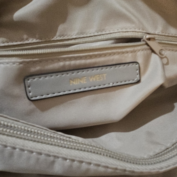 Nine West Women Large Gray & Cream Patterned Tote Bag - Picture 12 of 16